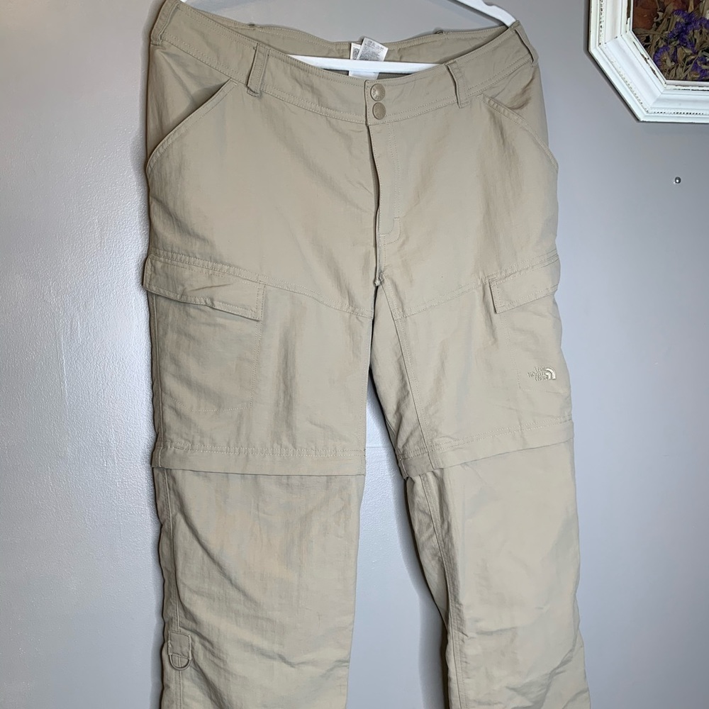 Women’s convertible north face pants/ shorts